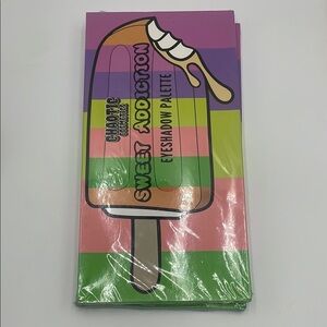 Chaotic cosmetics Sweet Addiction Eyeshadow Palette - Multicolor